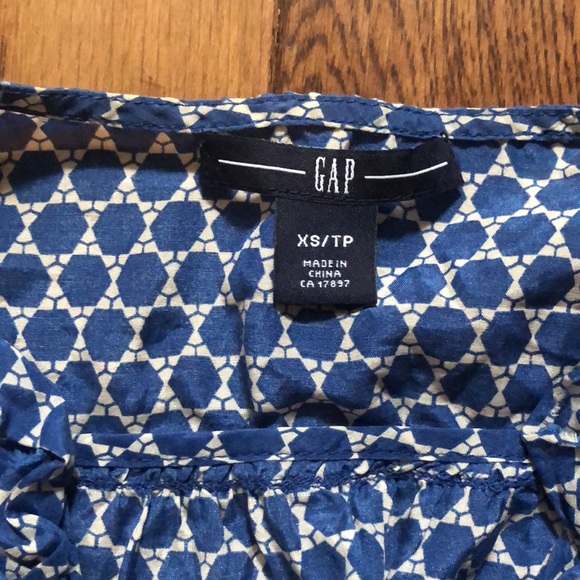 Gap ex small blouse - Picture 2 of 4